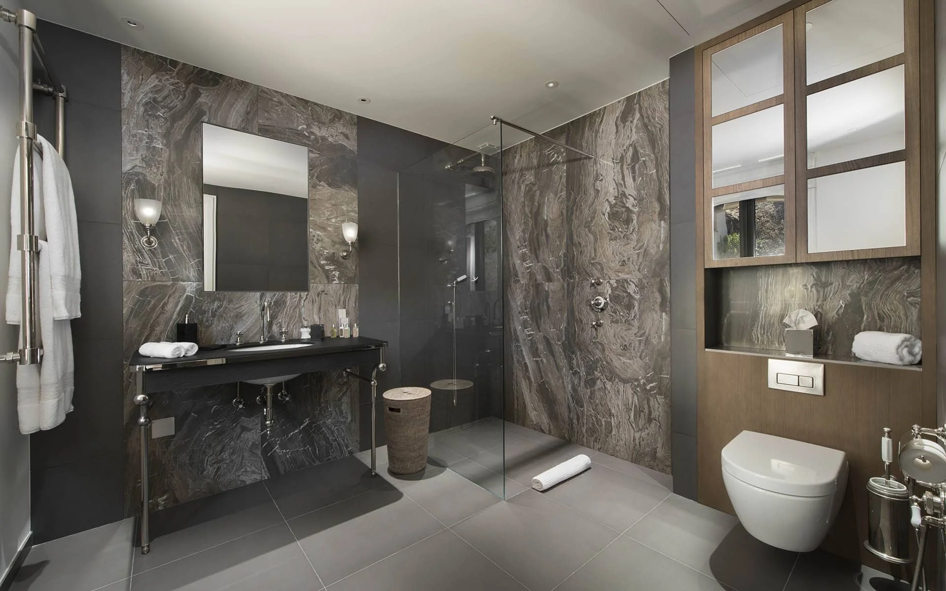 waters-edge-bathroom-1.jpg