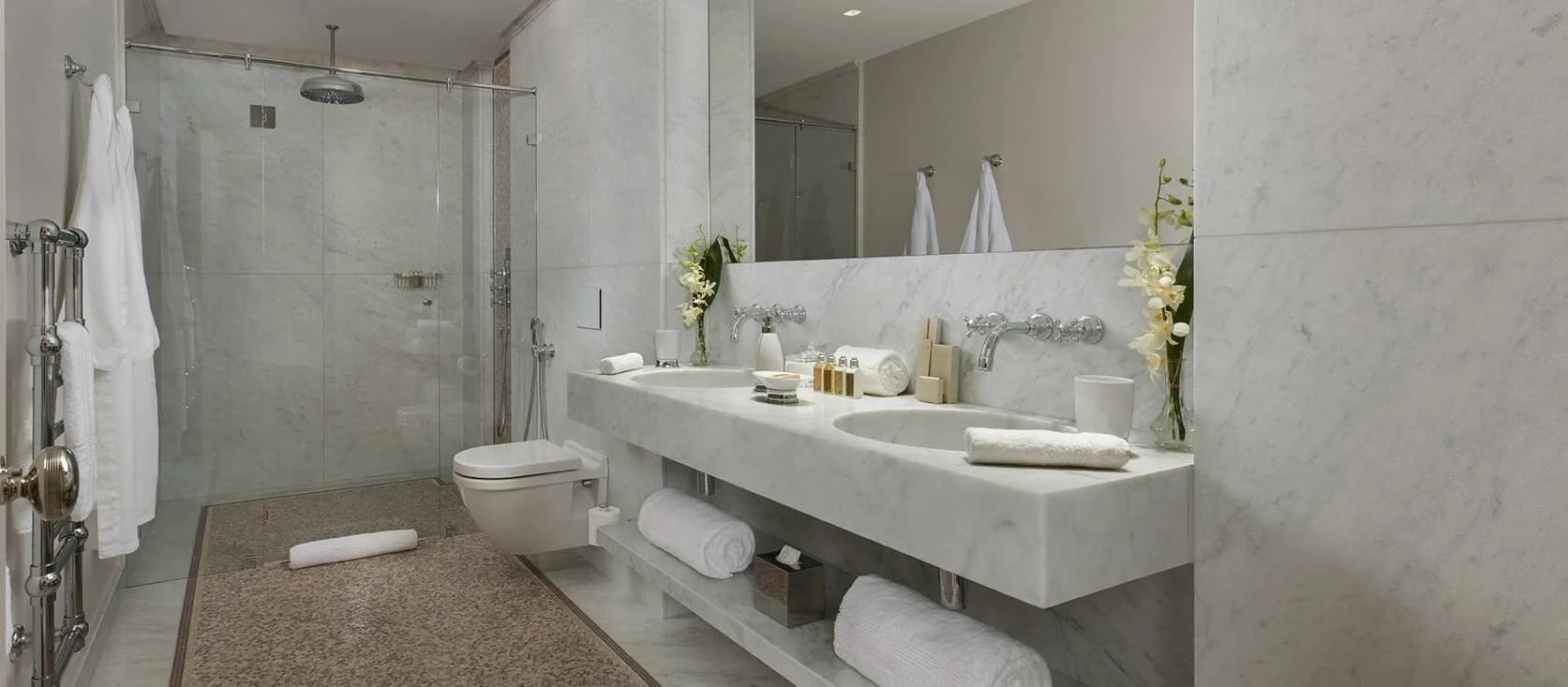 canoub-west-bathroom-3.jpg