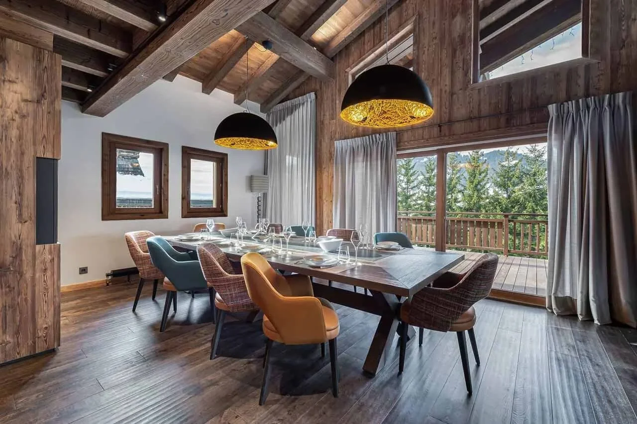 chalet-divinity- dining-room.jpg