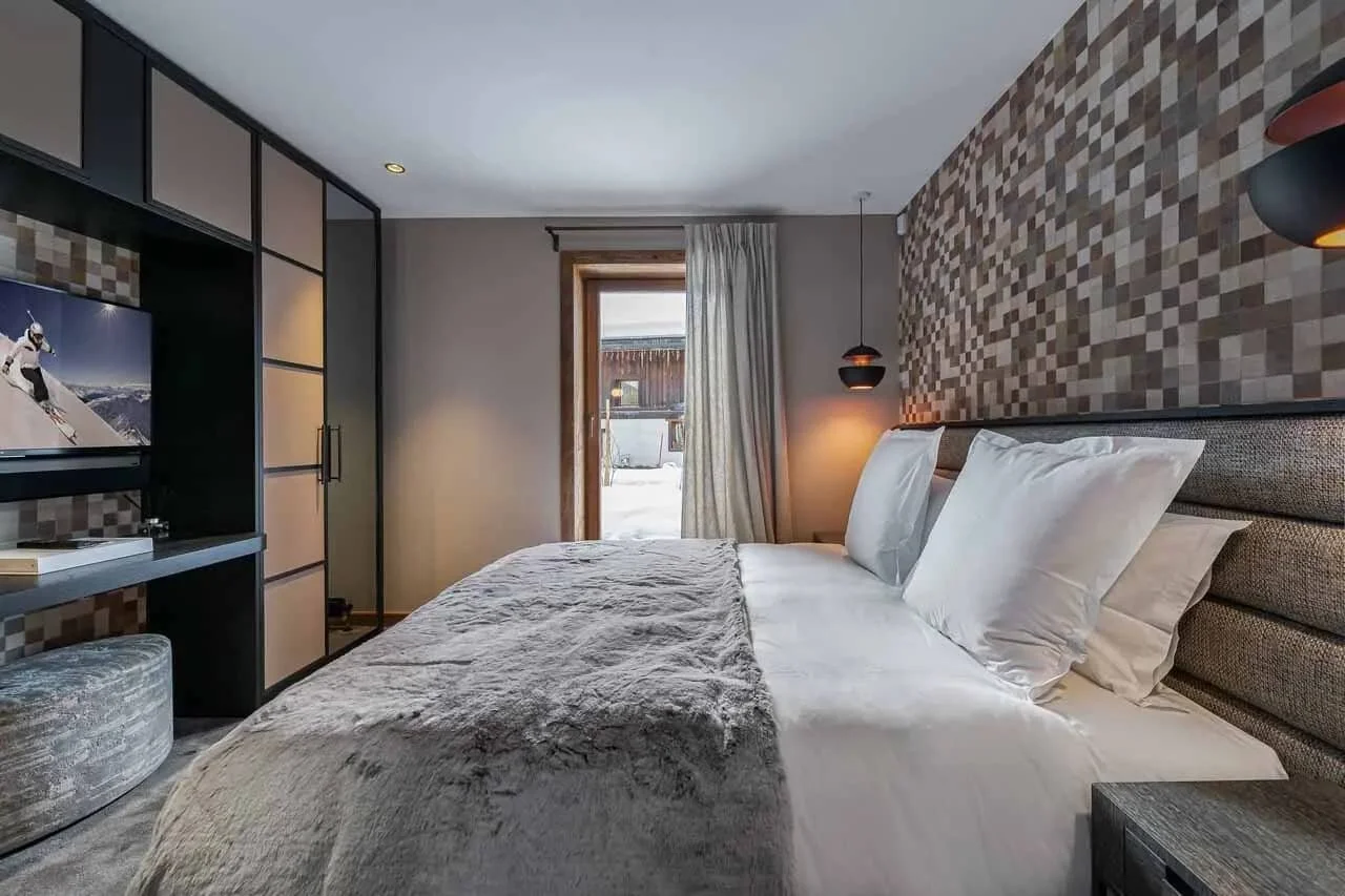 chalet-divinity-bedroom-5.jpg