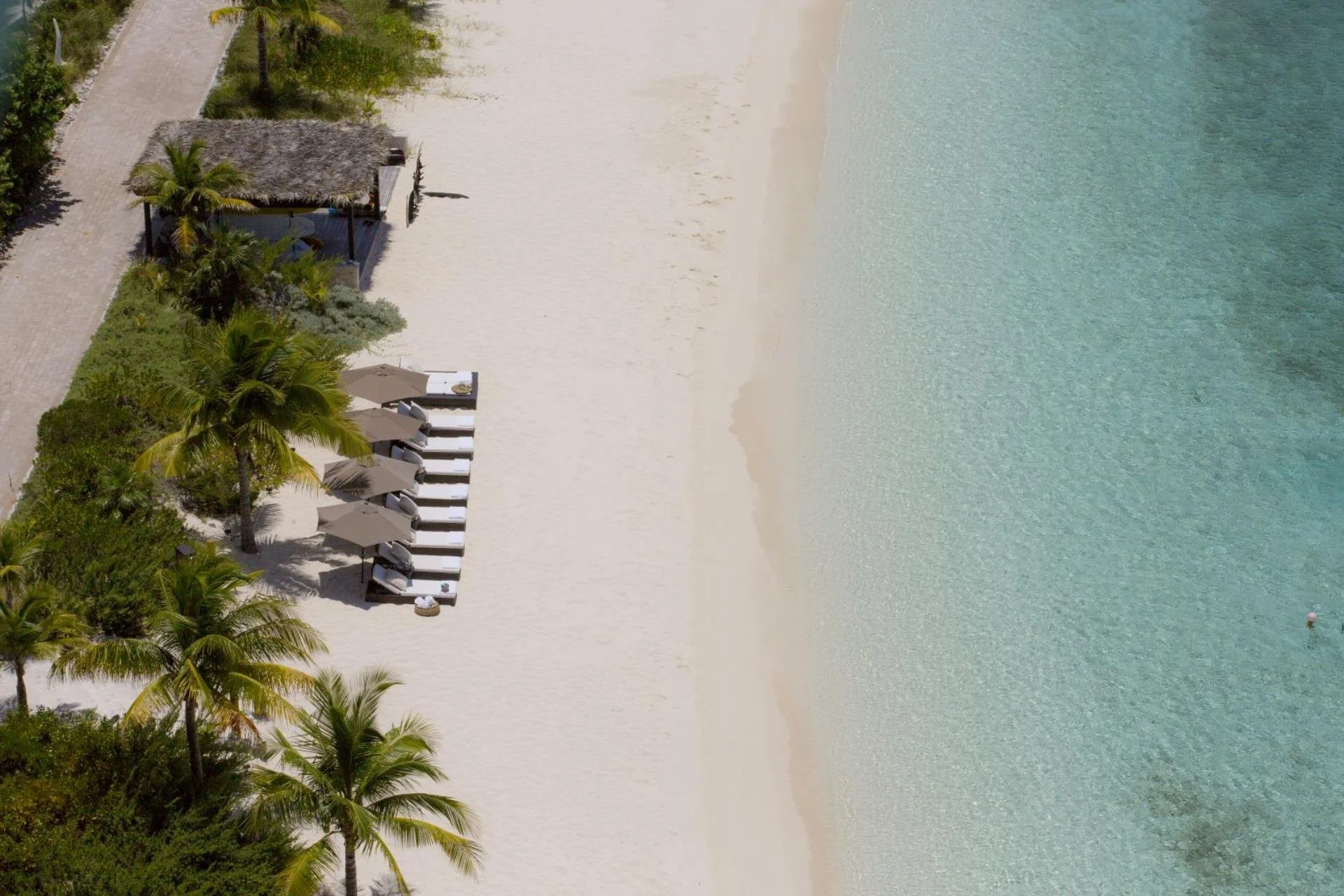 private-island-bahamas-caribbean-over-yonder-cay-villa-beach-luxury-isl-4_FullL.jpg