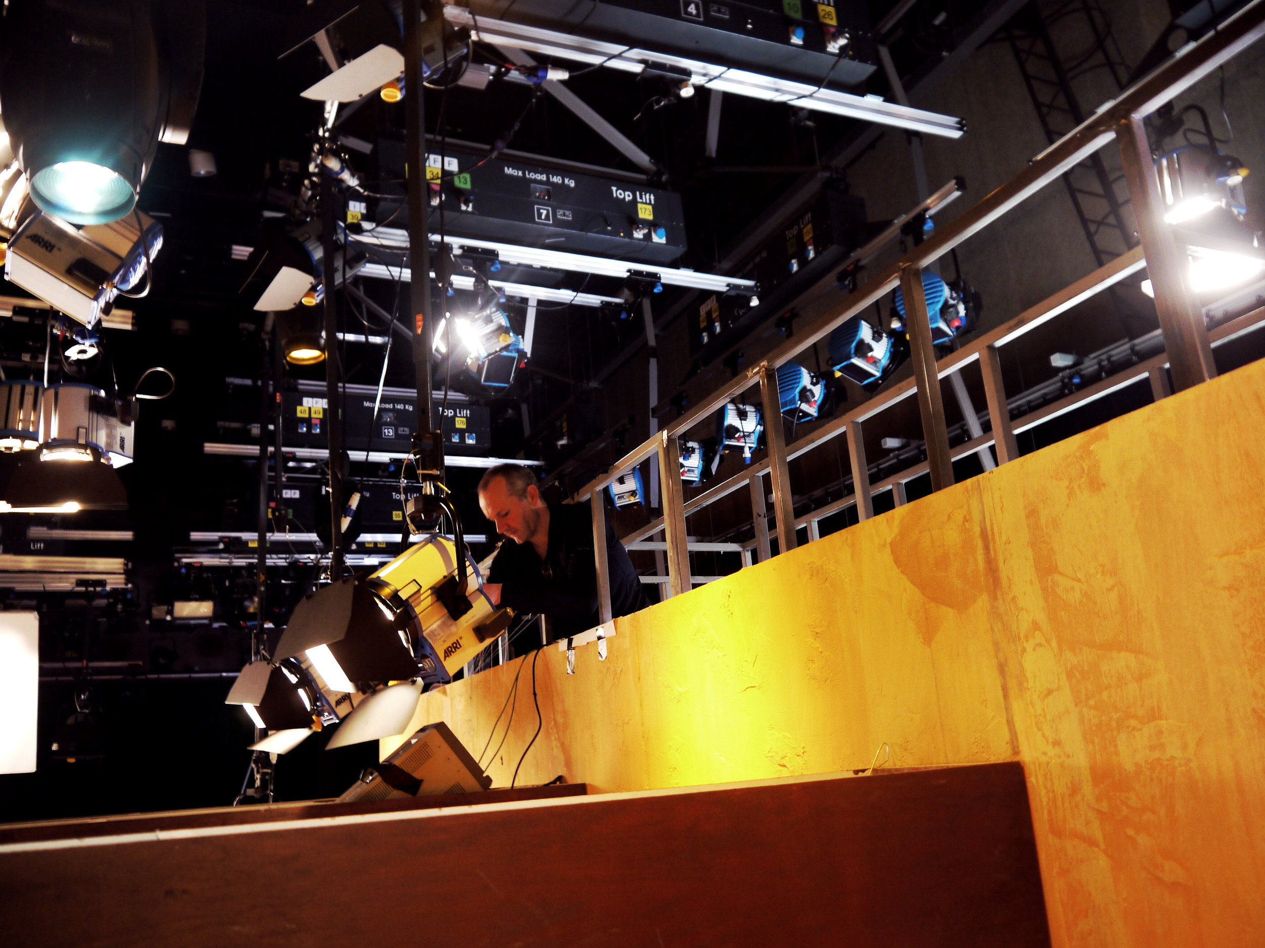 Am Mosleh - Baraem TV 2012