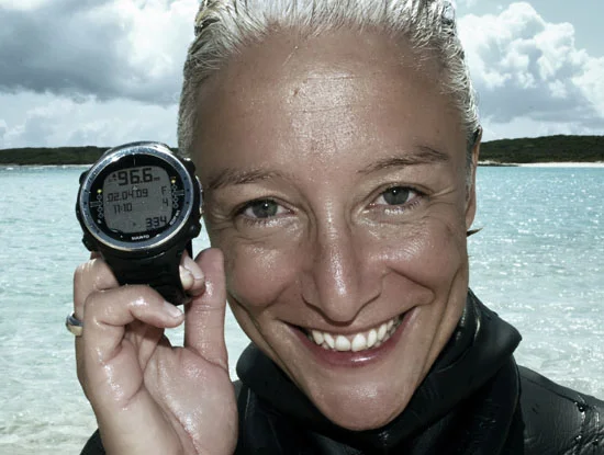 dyd-sara-world-record-depth-gauge.jpg