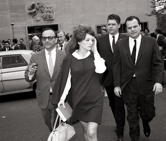 Ruth's story is based on the case of Alice Crimmins who was wrongly imprisoned after her children were murdered.