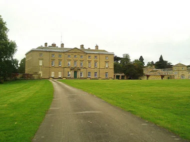 Mona and Karl visit Packington House, a 17th century mansion in Warwickshire
