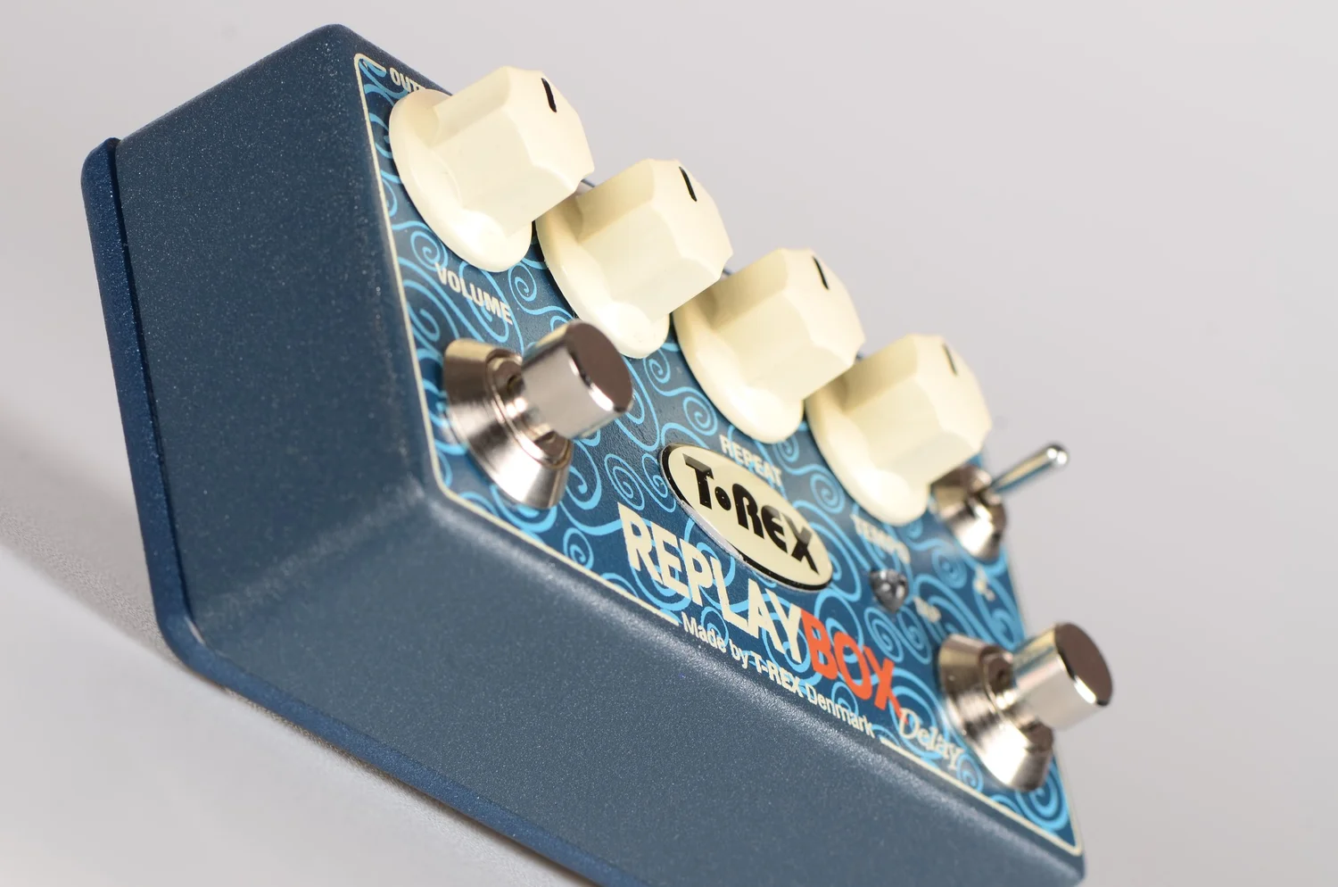 ギター T-REX Replay Box → T-REX EFFECTS ← Pedals for guitar and bass players!