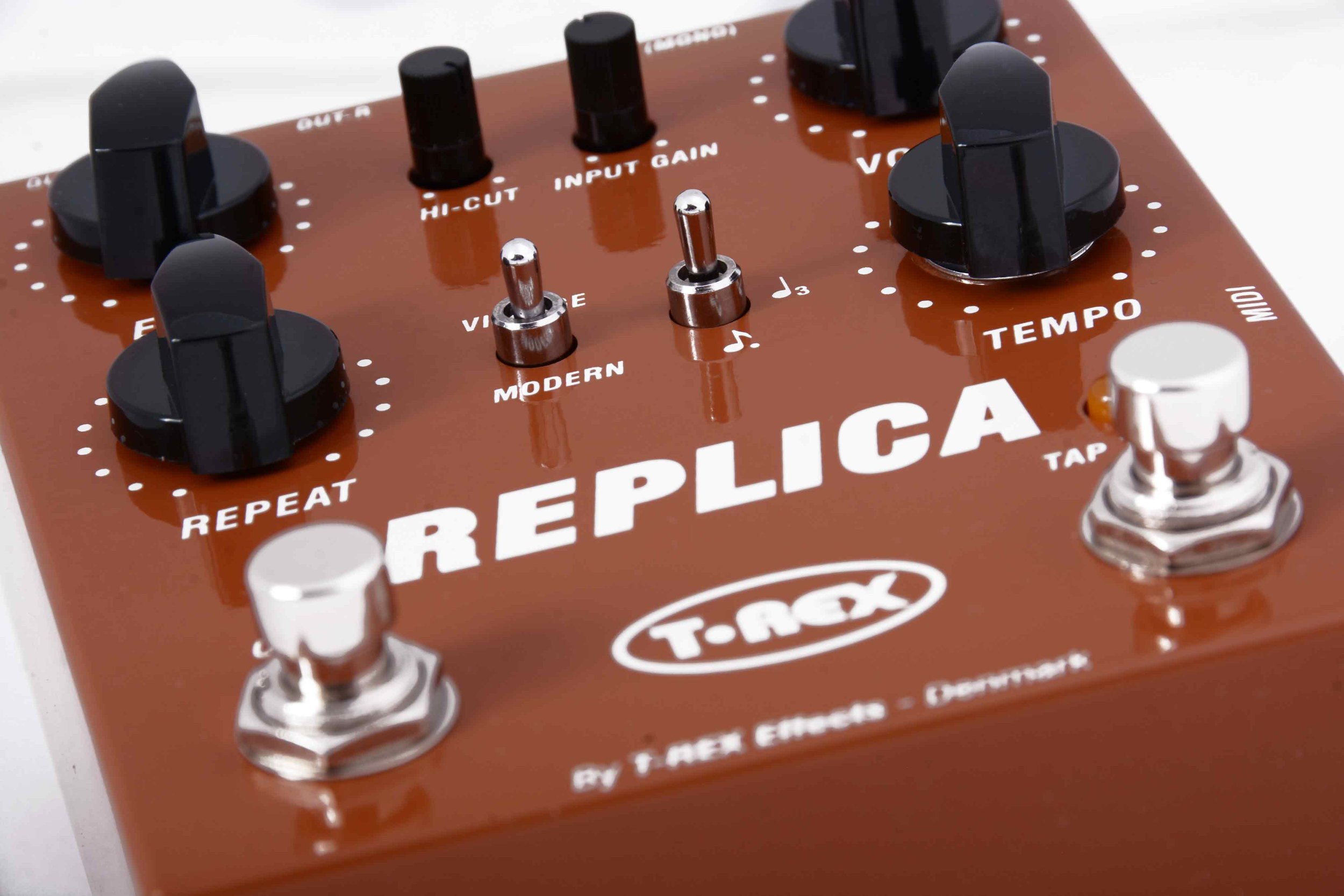 Replica-CU.jpg