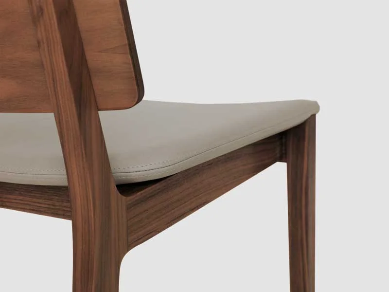 finnchair2.jpg