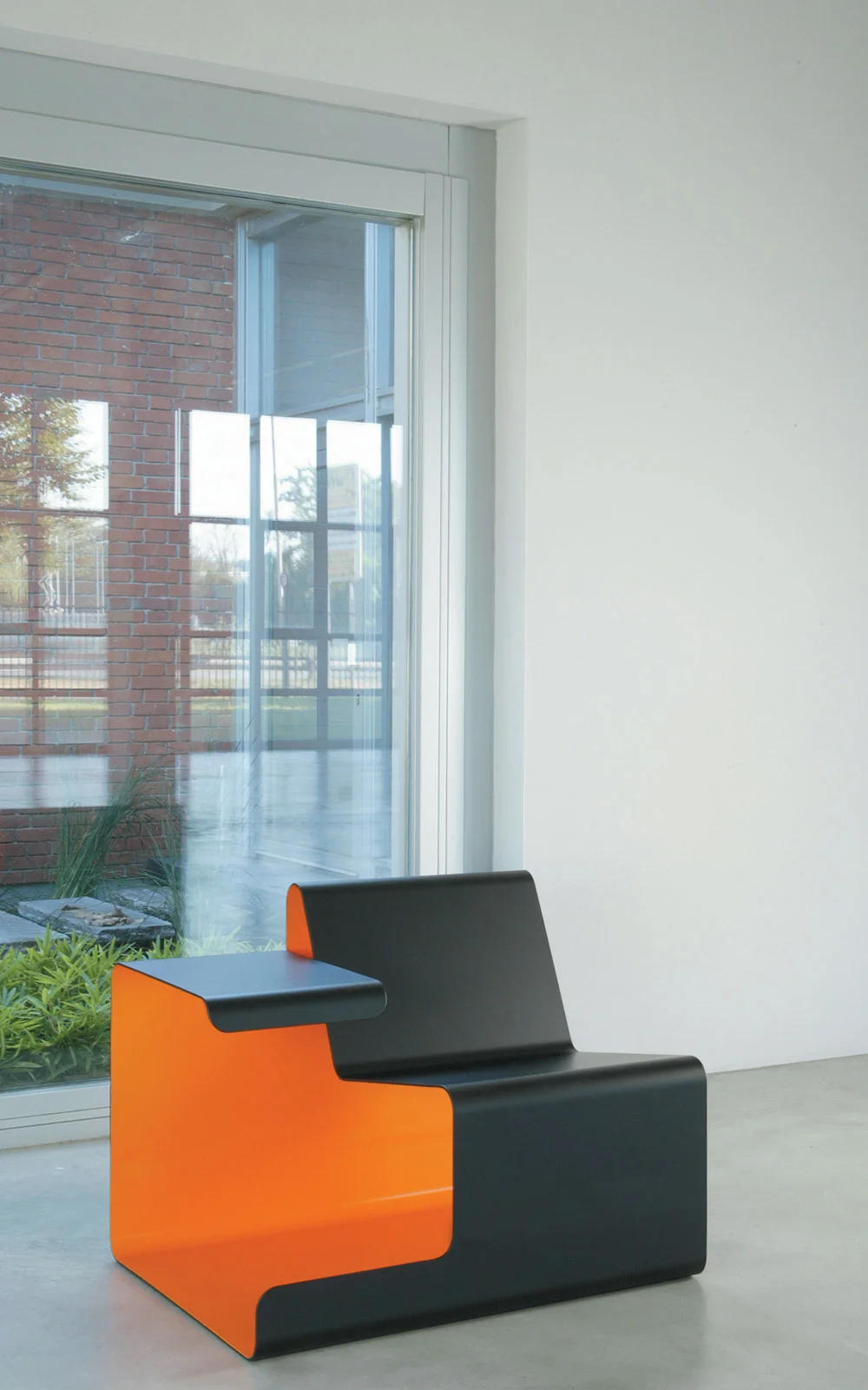 asp.lounge-black_orange.jpg