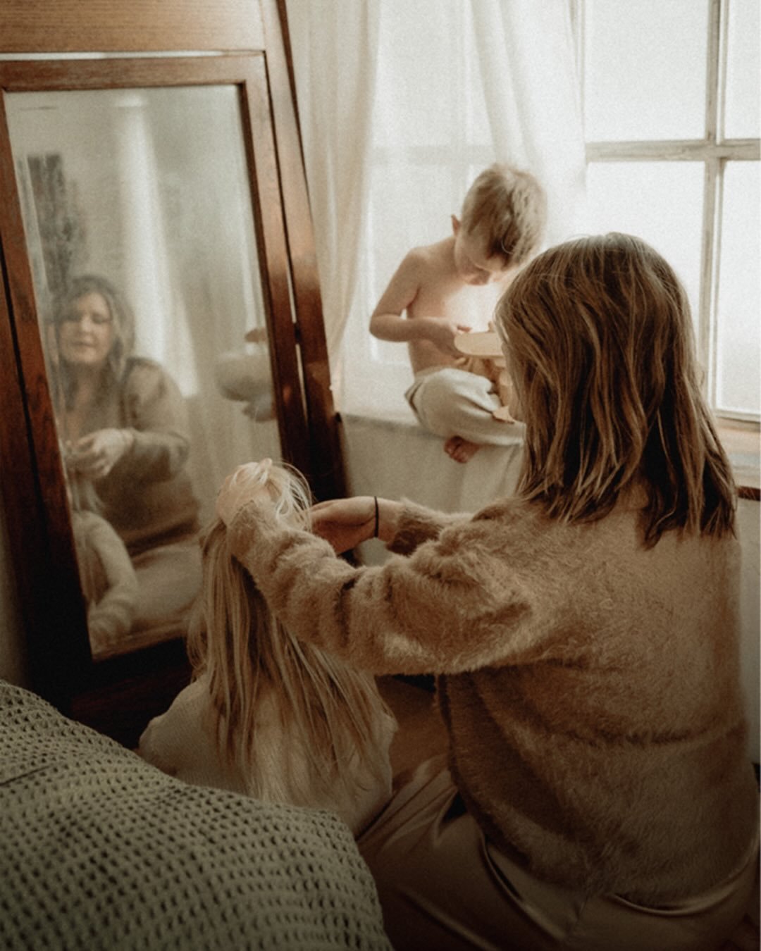 So much that I have yet to share. This though. This session with @jessicacraigphotography was one of my greatest honors and always stands out in my heart. Motherhood at its finest. Chaotic, soft, sweet&hellip; deep. ✨