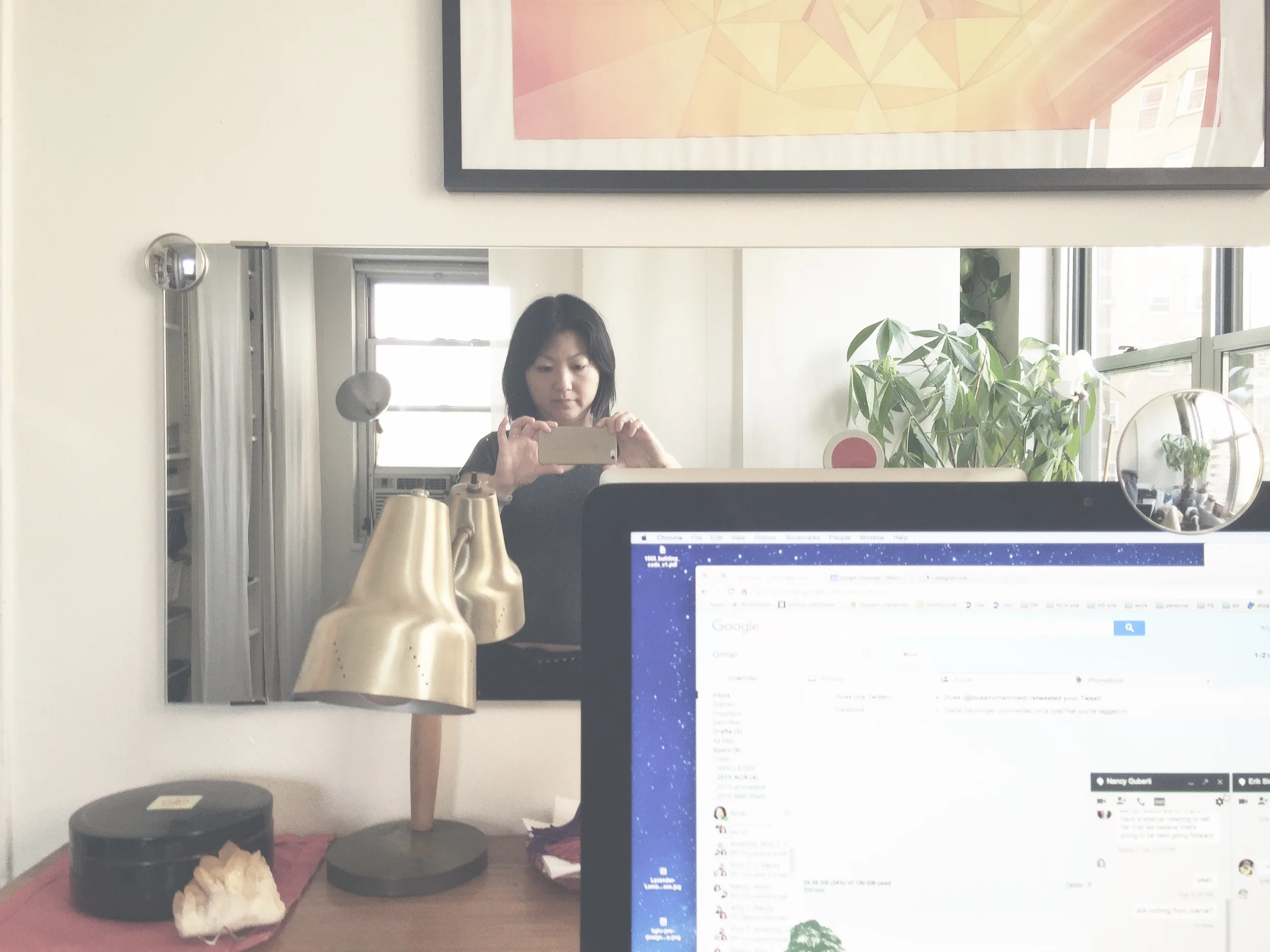 #fengshui for your desk , the topic of my next #podcast on Monday ! #mirrorselfie #holisticspaces