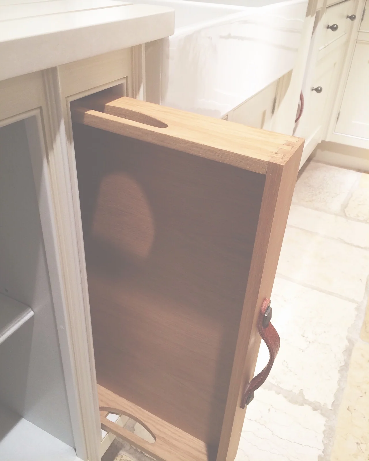 cool little pullout tray for your kitchen from #smallbone #dreamkitchen #renovation