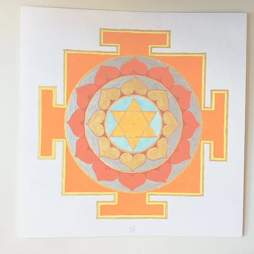 #mantraMonday ! the sun yantra today. Sun is a planet that is associated with individuality, radiance, and yang energy. The associated mantra is: Om Hrim Hrim Suriyaye Namah Om #mantra #yantra #vedicnumbers #sacredart #sacredgeometry #holisticspaces #thesun #theplanets