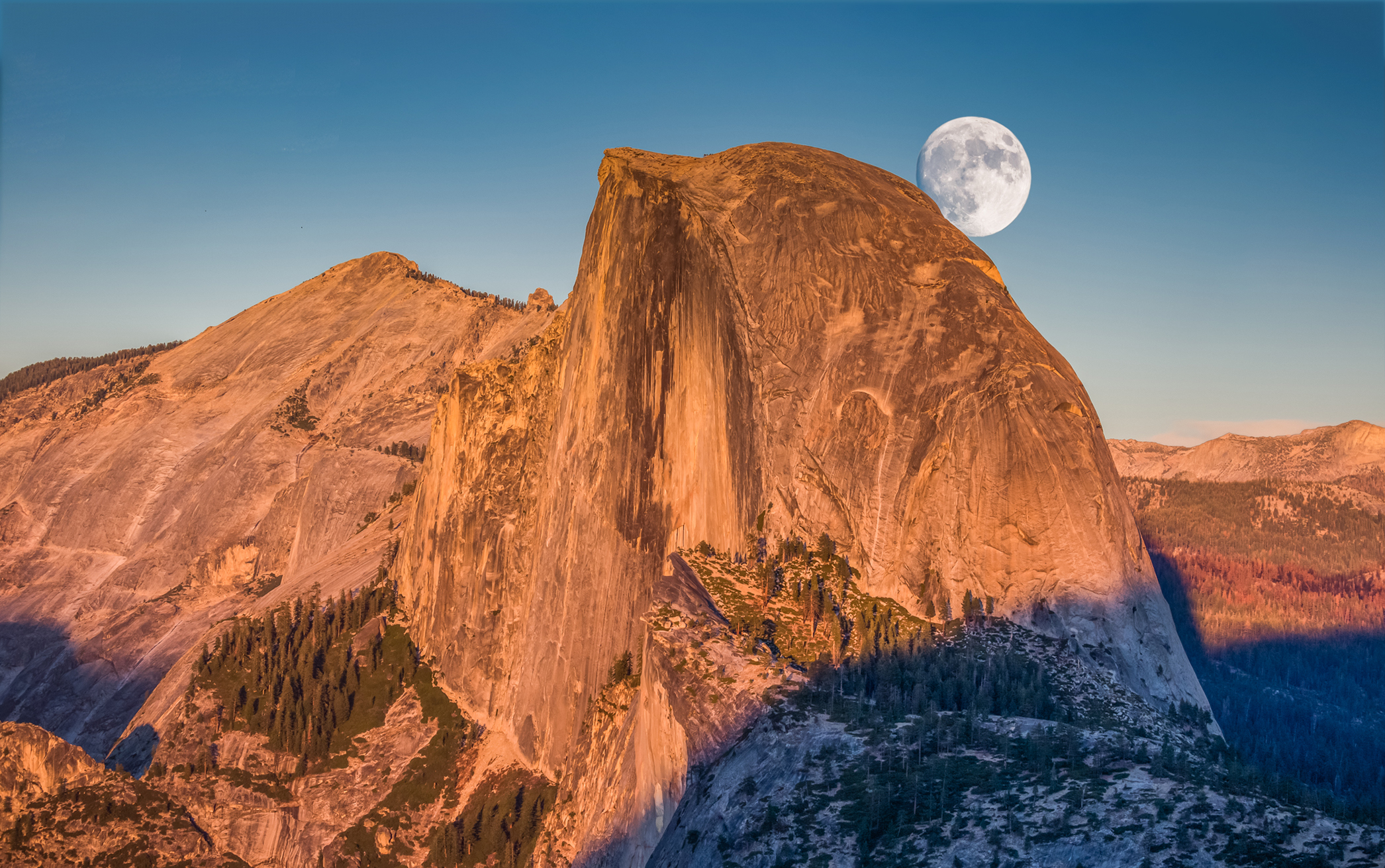 Sundown & Moonrise in Yosemite valley