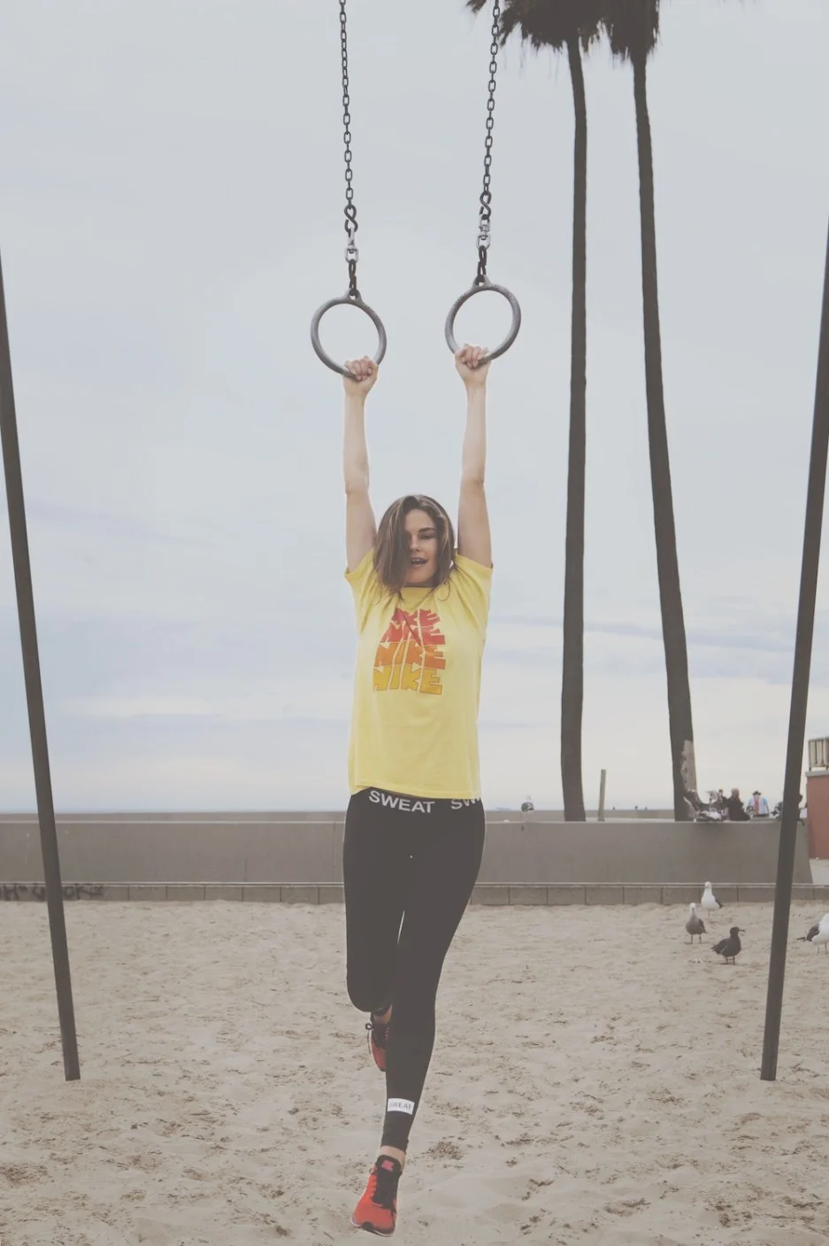 SweatTheStyle_briellebirkholm_VintageNike_1.jpg