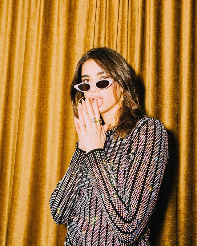 When ya know you about to takeover 2018 💜 @dualipa for @refinery29 ❤️ Styled by @lorenzoposocco
Hair by @samiknighthair
Makeup by @francescabrazzo
@refinery29 @r29fashion @joanna_bomb @tobykauf @papi.prada