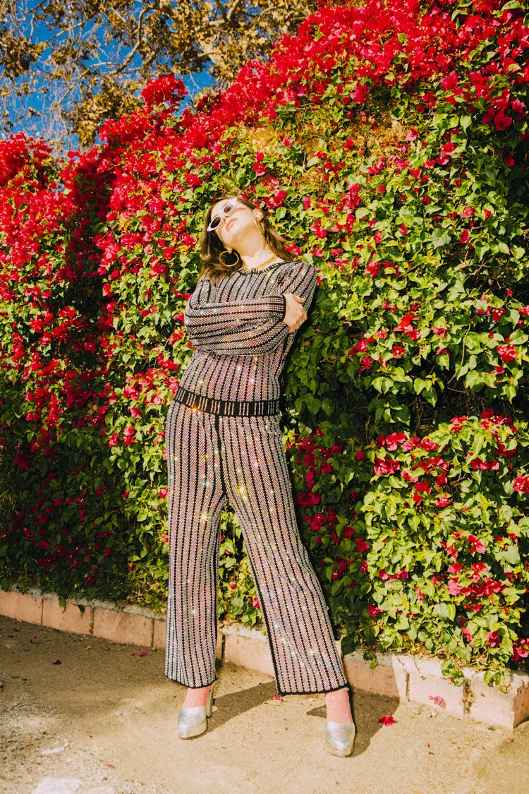 R29xDuaLipa_b.jpg