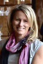 Dr. Nicole LaVoi