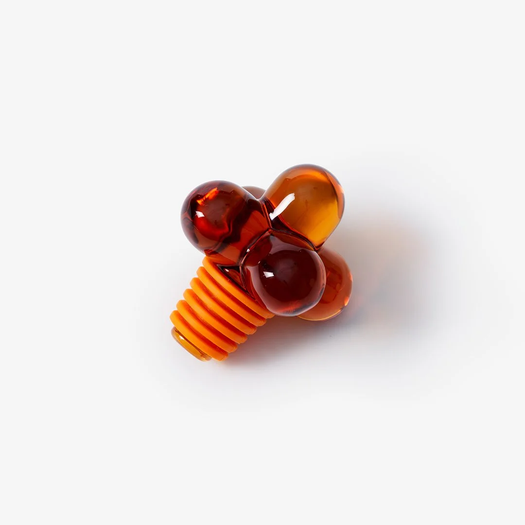 HobknobBottleStopper-Amber-Silo-01-FSBSAR.jpg