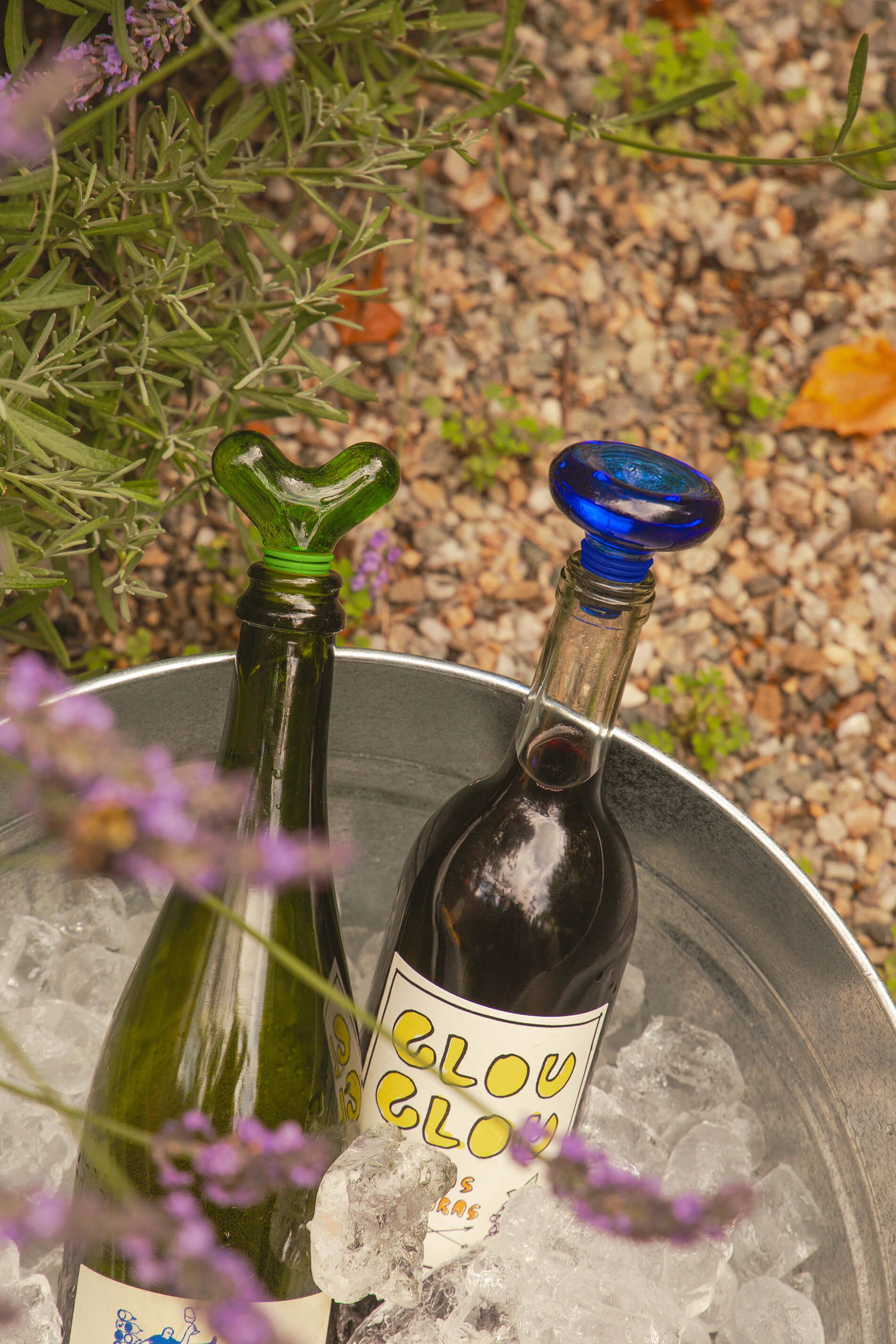 HobknobBottleStoppers-Group-Lifestyle-FA23-EmilySimms-02-FSBS.jpg