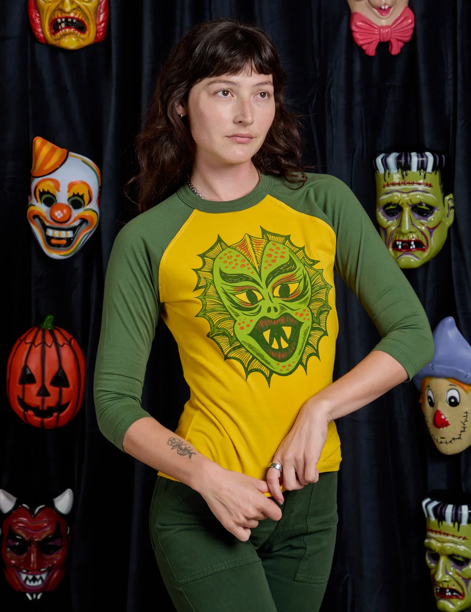 03ECOMMHALLOWEEN_1MASKSEACREATUREALEXPBYMORGAN10-3-259373.webp