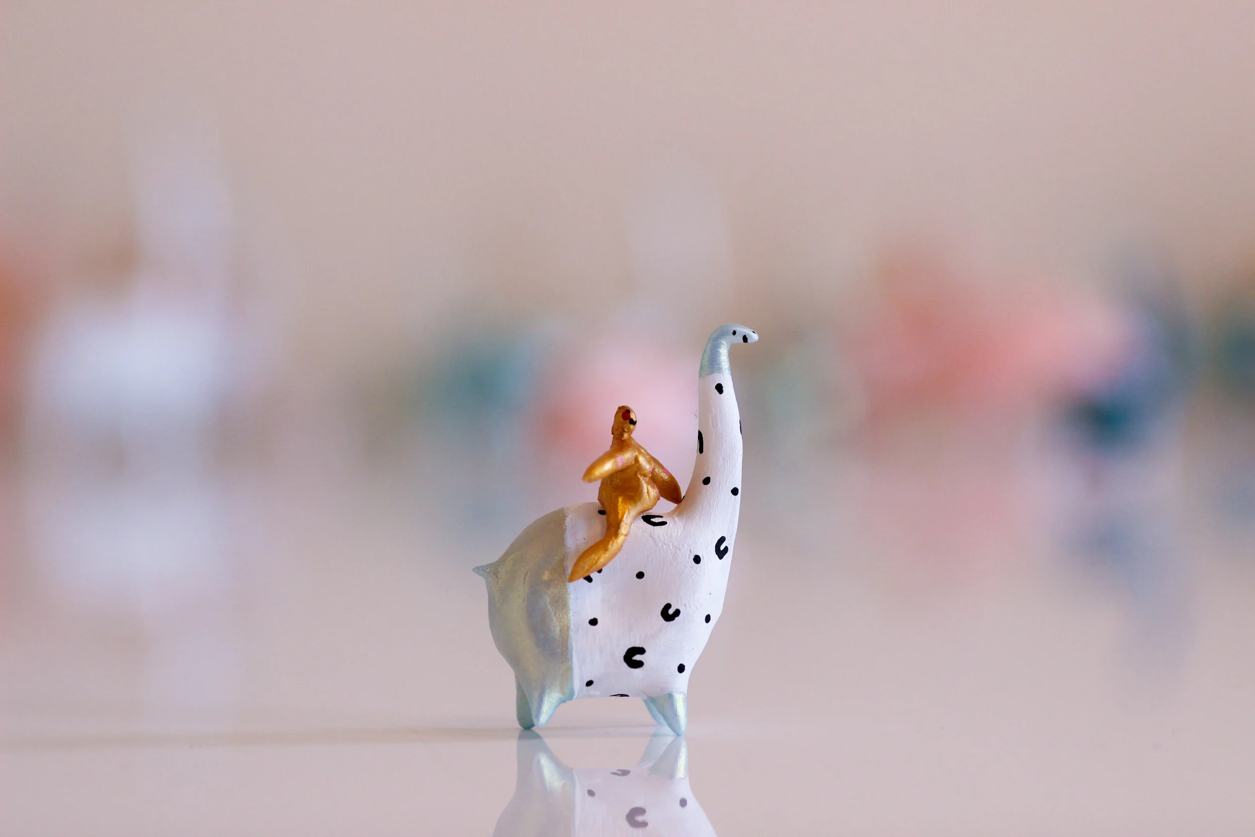 kimia and flash 3-dinosaur-gifts-dinosaur-presents.JPG