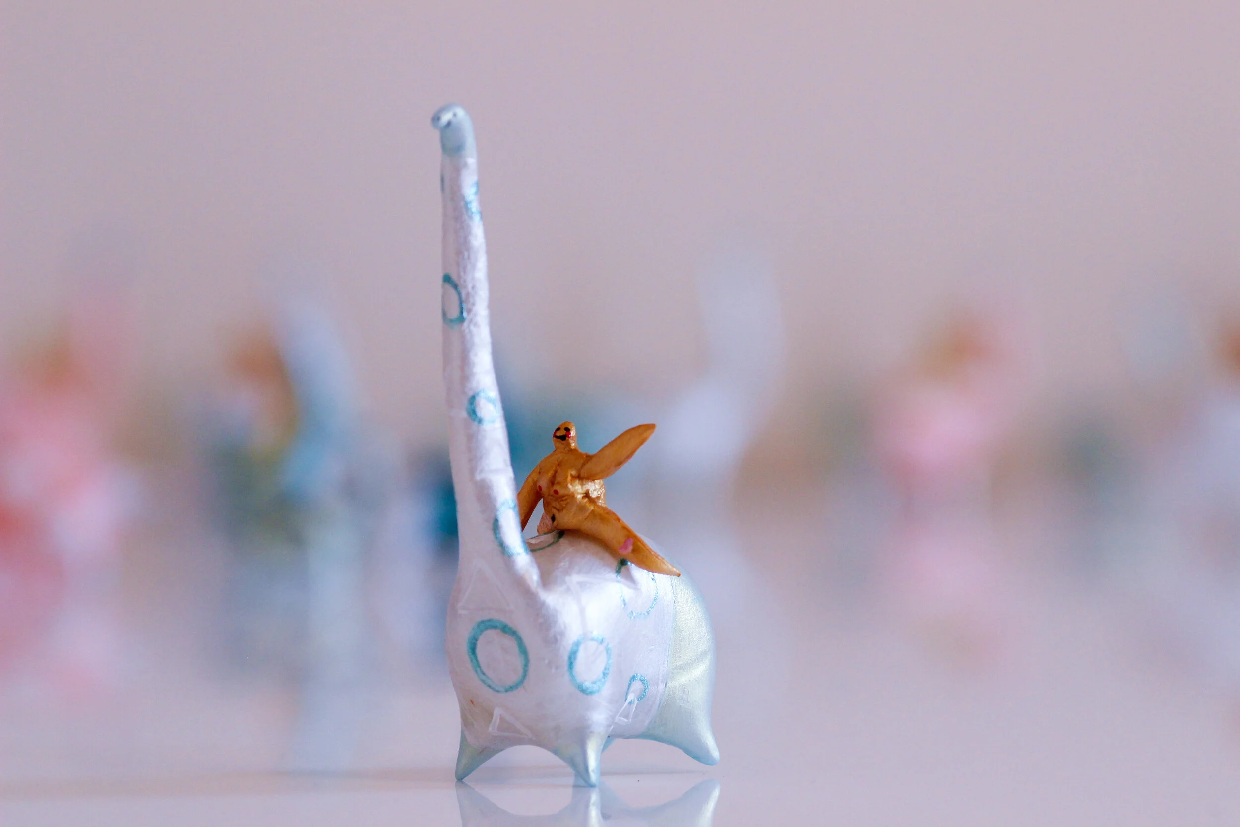 stretch 3-dinosaur-gifts-dinosaur-presents.JPG