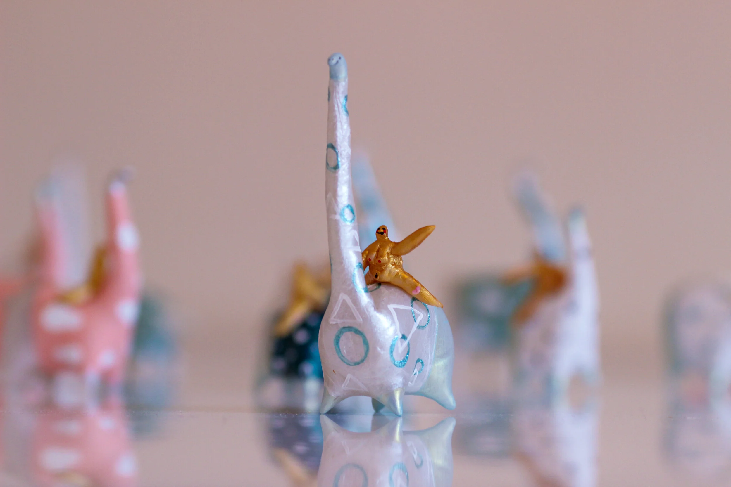 stretch and queenie 2-dinosaur-gifts-dinosaur-presents.JPG