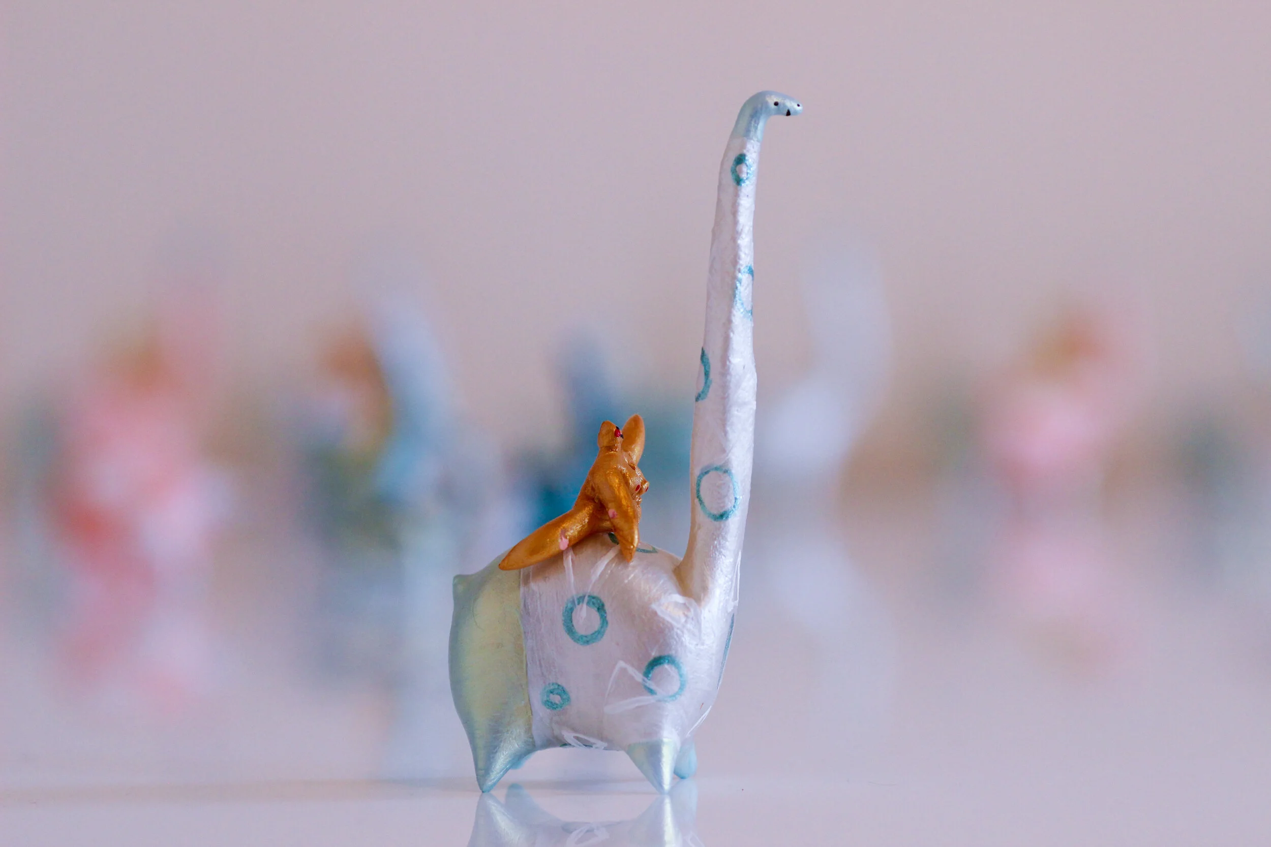 stretch 5-dinosaur-gifts-dinosaur-presents.JPG