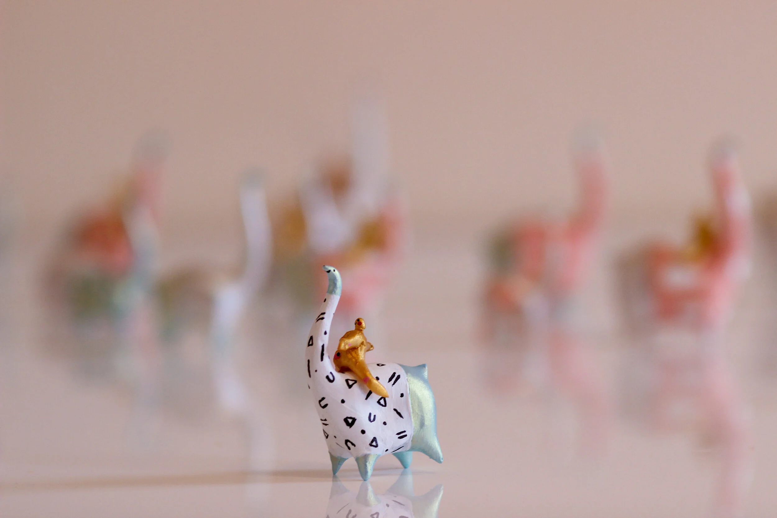 raisinette and egg 5-dinosaur-gifts-dinosaur-presents.JPG