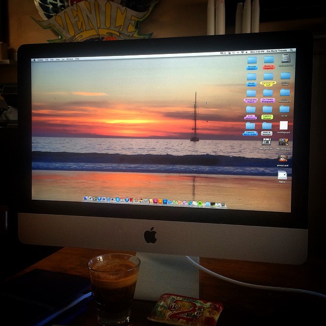 Doin what I gotta do. #getitdone #mytwocents #cortado #mrmac #venicegrind #giaadventures #tbt  (at Venice Grind)