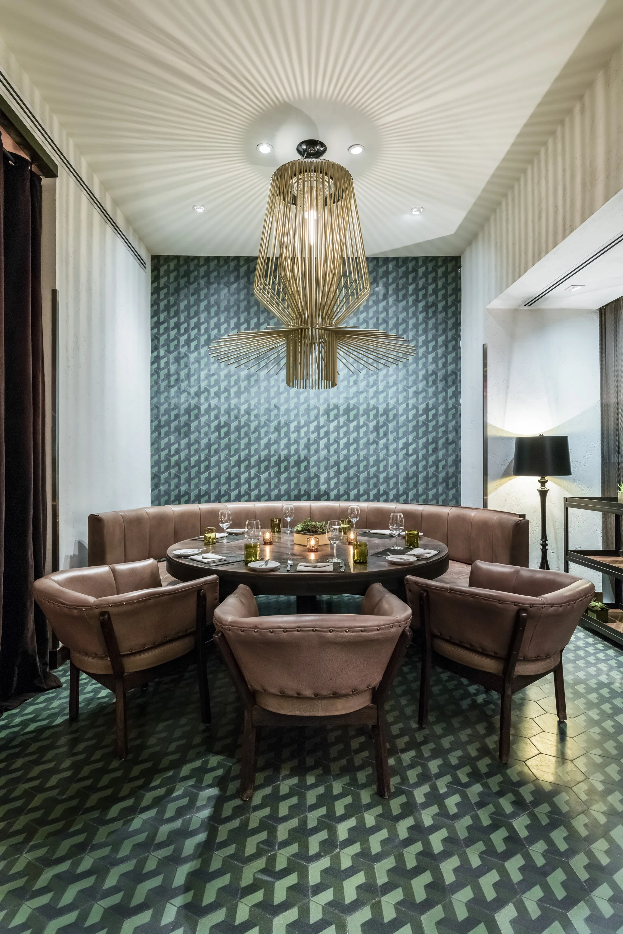 PRINT_Restaurant-46-HDR-EditLoRes.jpg