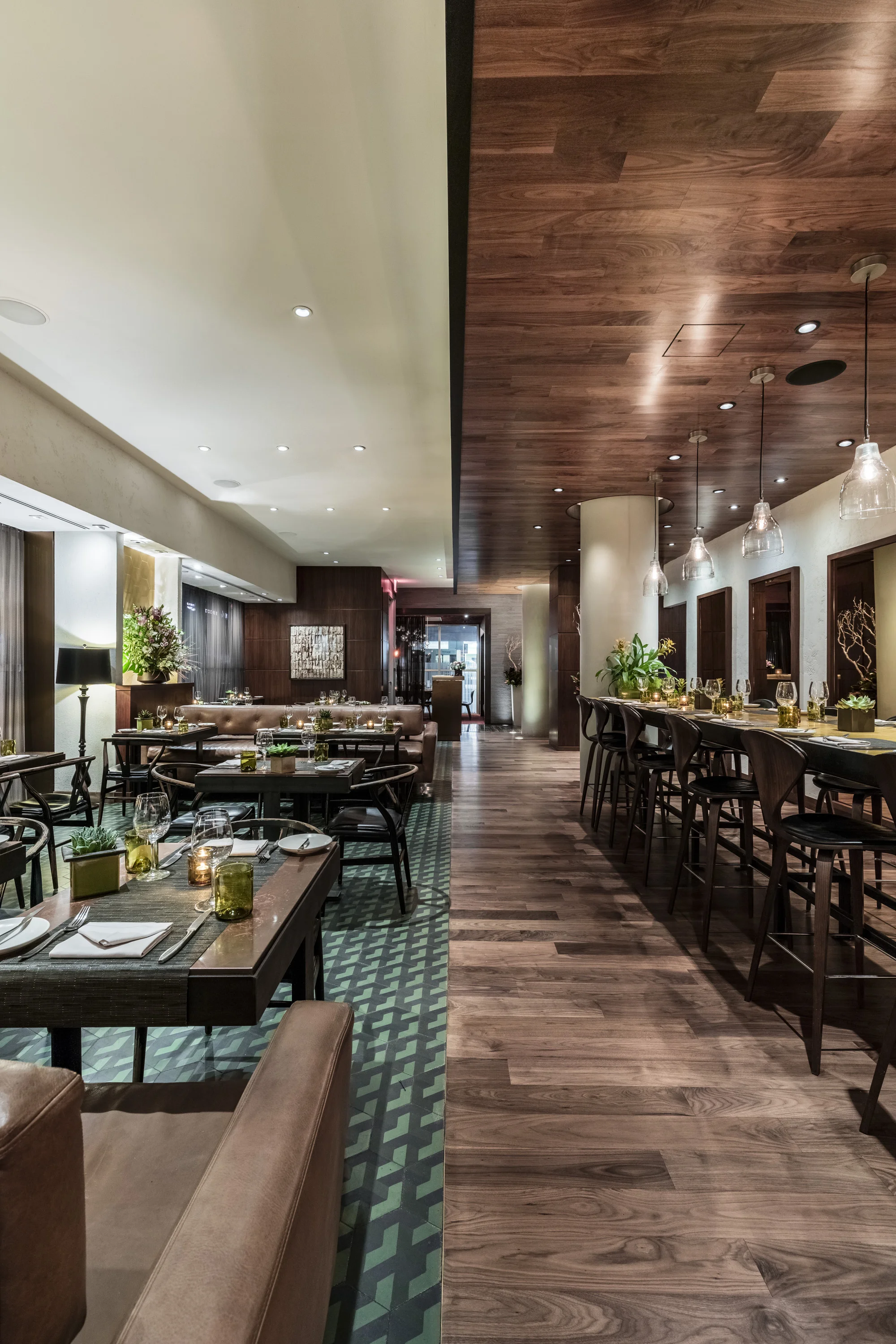 PRINT_Restaurant-64-HDR-EditLoRes.jpg