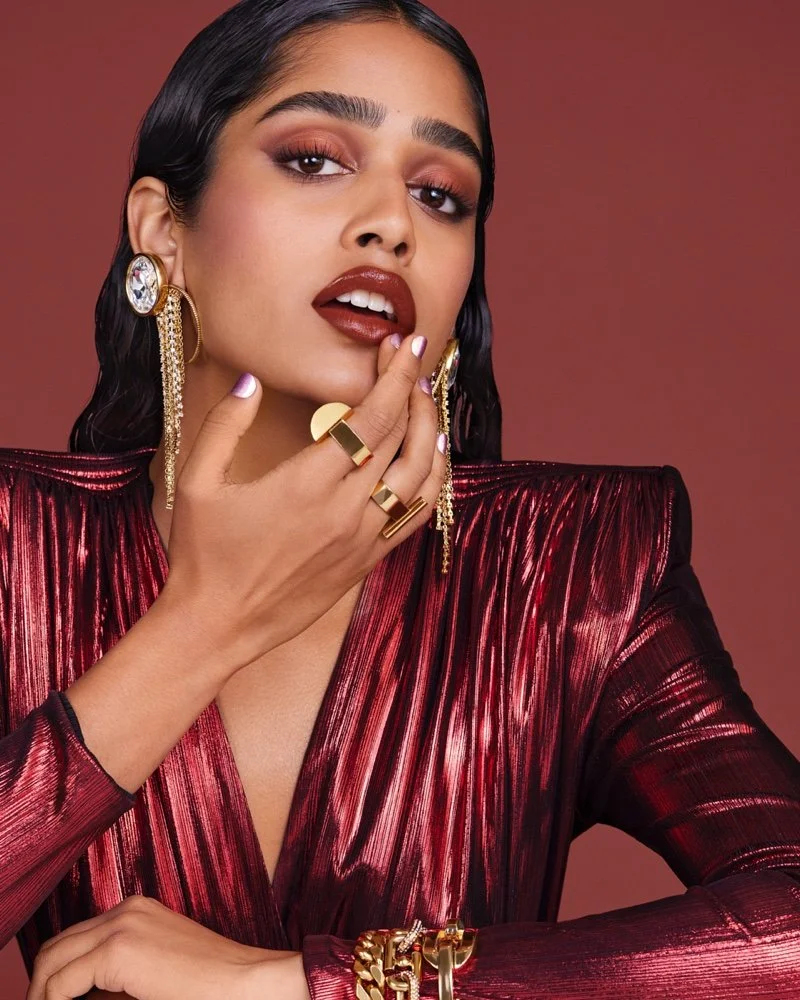 Bobbi-Brown-Makeup-Holiday-2022-Campaign13.jpg