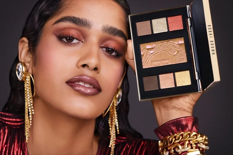 Bobbi-Brown-Makeup-Holiday-2022-Campaign12.jpg
