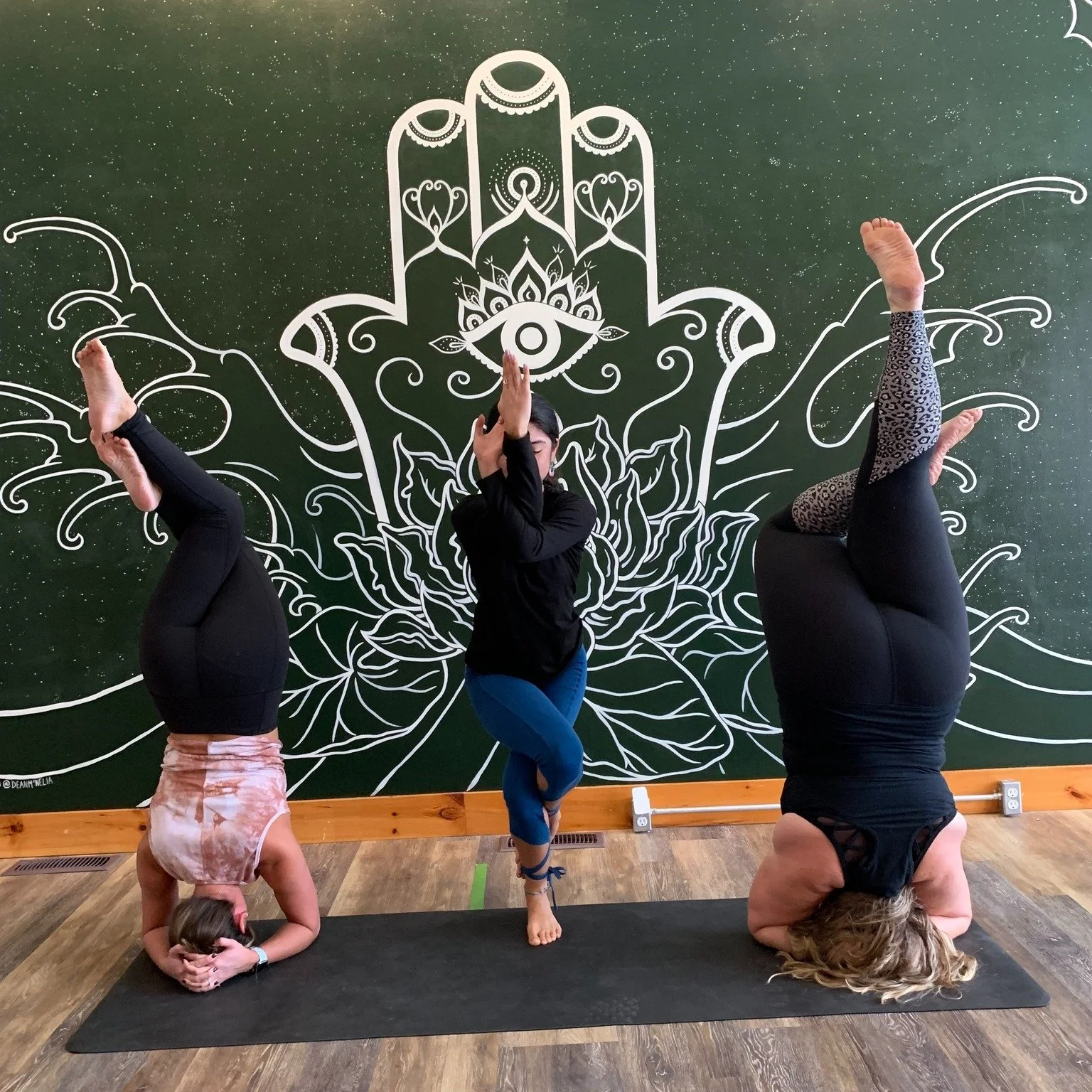 🎉🧘&zwj;♀️ FIND YOUR FLOW, BRING YOUR FRIEND! 🧘&zwj;♂️🎉
It&rsquo;s back &mdash; our 5th Annual &ldquo;Flow Together November!&rdquo; 💕

All month long, you can bring a friend to yoga for FREE at Soul Yoga! ✨
Because everything&rsquo;s better when