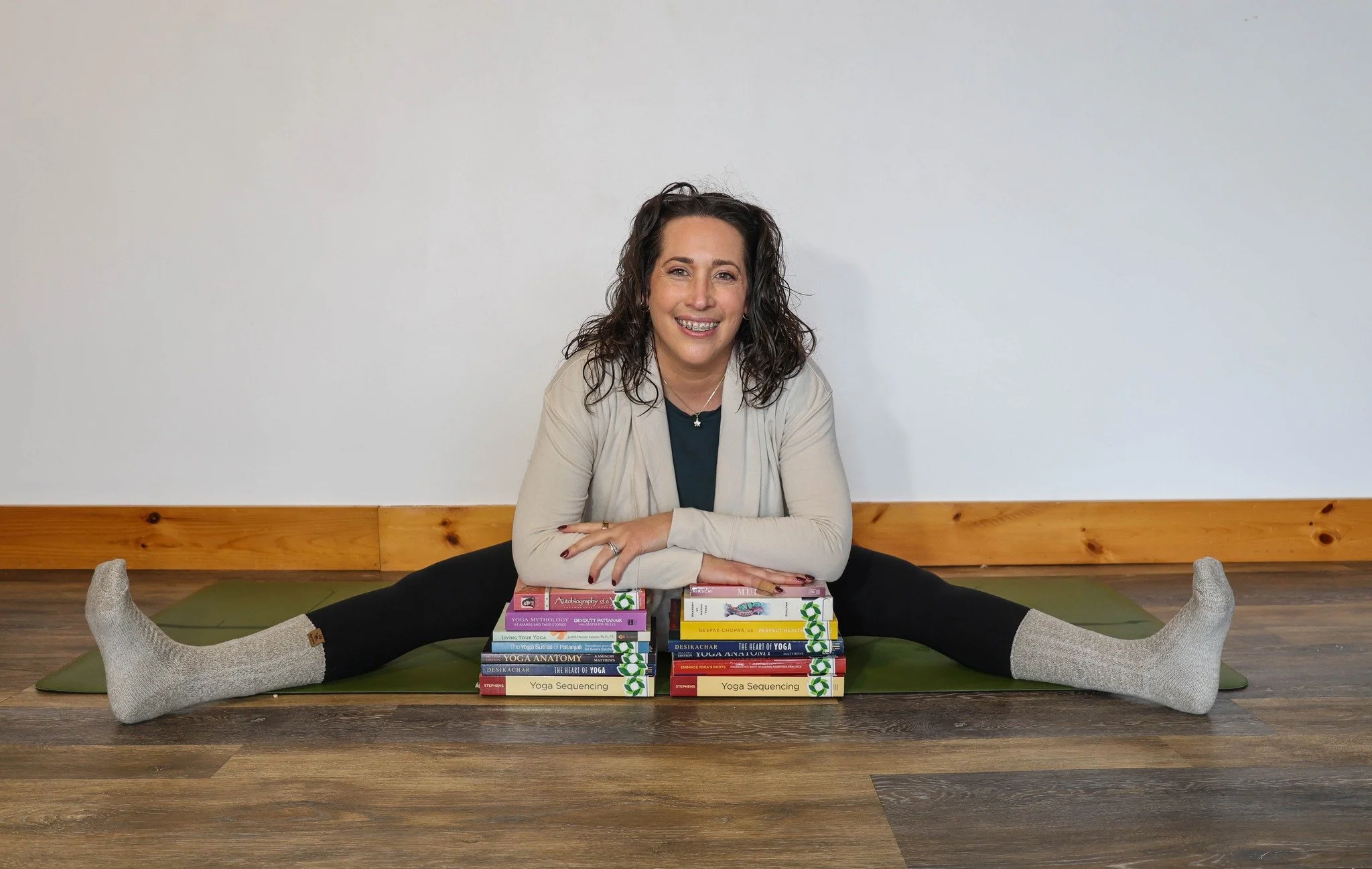 ✨ Lead Learning Facilitator of Soul Path Yoga School ✨

We&rsquo;re so excited to officially announce Lauren Gilmore as the Lead Learning Facilitator for Soul Path Yoga School. 💫 Lauren has been practicing yoga since 2009 and teaching since 2018, an