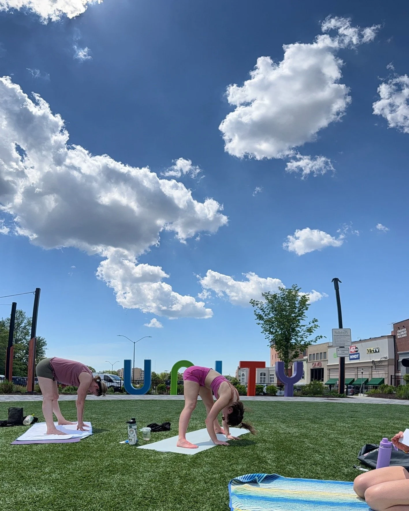 ☀️🌳 UNITY PARK YOGA IS BACK 🌳☀️

Sunday mornings just got a little brighter. 🧘&zwj;♀️✨
We&rsquo;re so excited to share that Unity Park Yoga returns Sundays at 8:30am!

Fresh air, sunshine, birds chirping, and a community flowing together under the