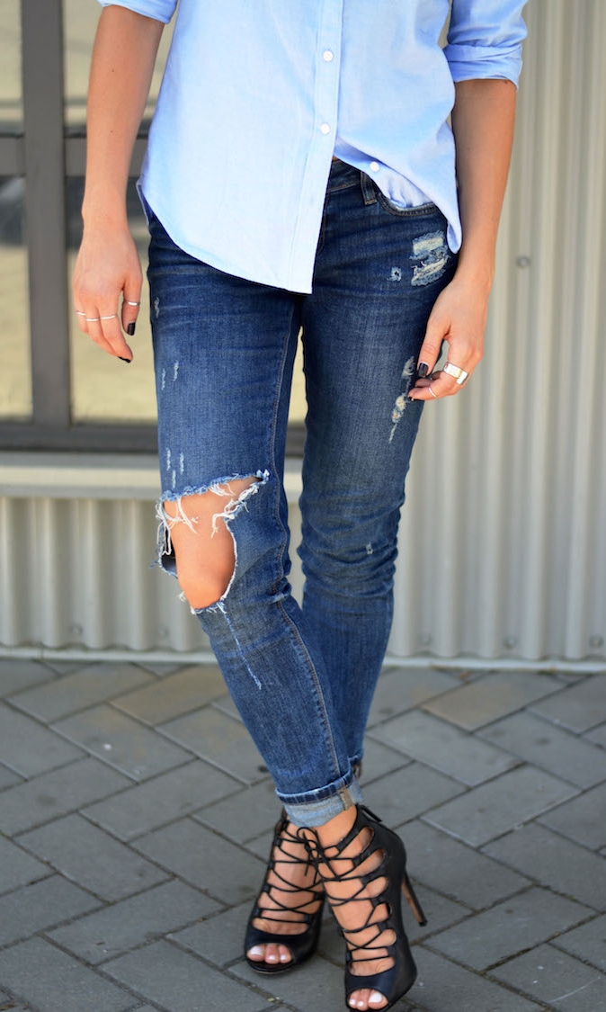 baby-blues-blue-menswear-shirt-gap-distressed-skinny-jeans-ripped-zara-lace-up-black-heels-ombre-hair-aviator-sunglasses-what-to-wear-this-weekend-easy-chic-outfit6.jpg