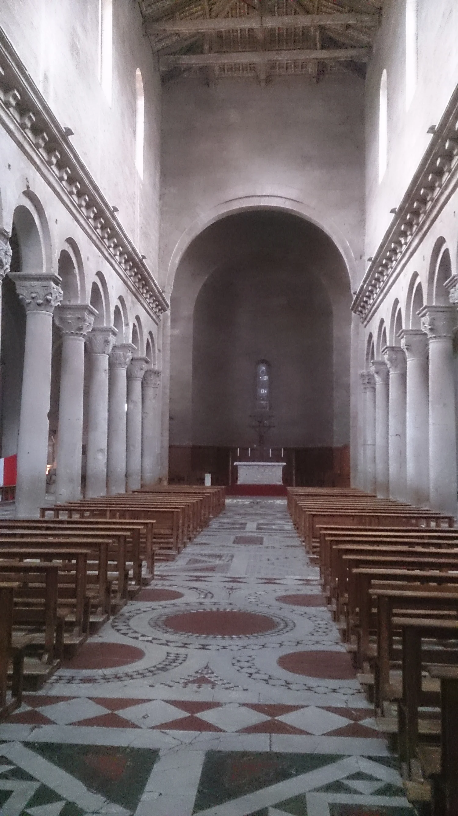Interior Viterbo cathedral