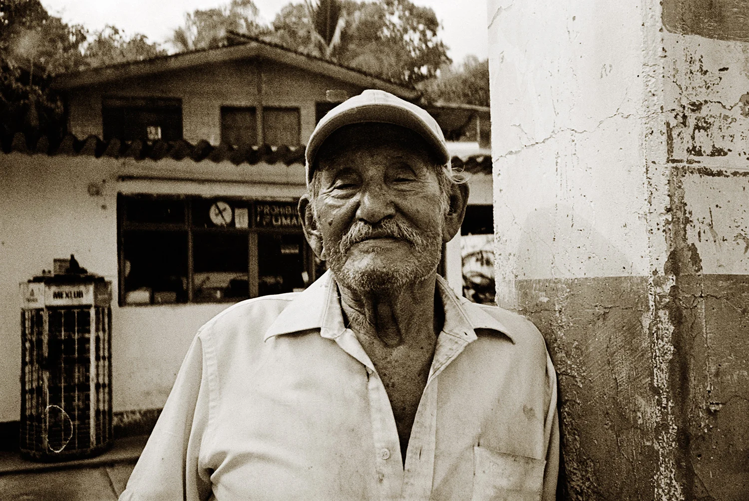 14_3_12_B&W_212.jpg
