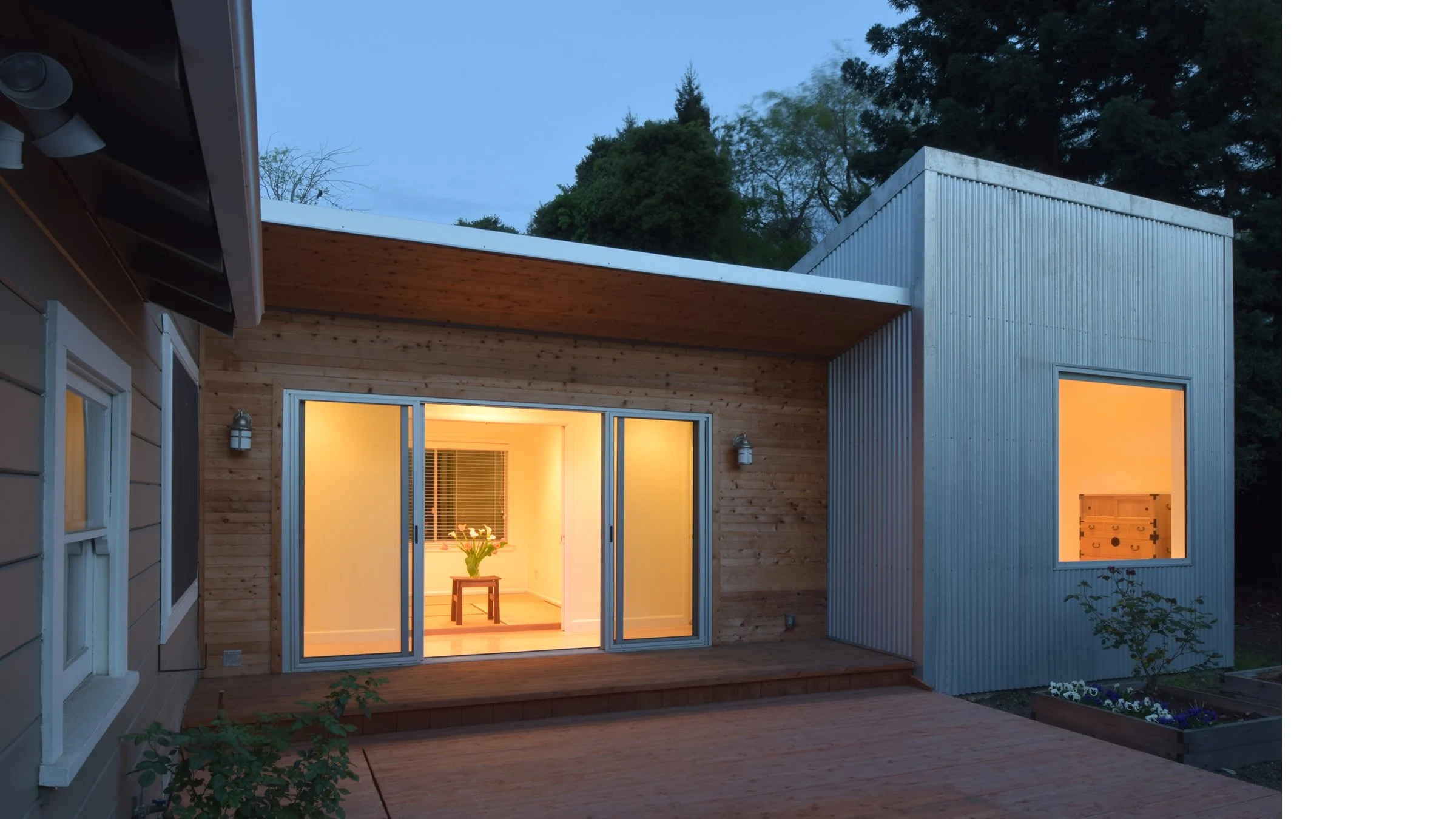 02 Exterior N Night.jpg