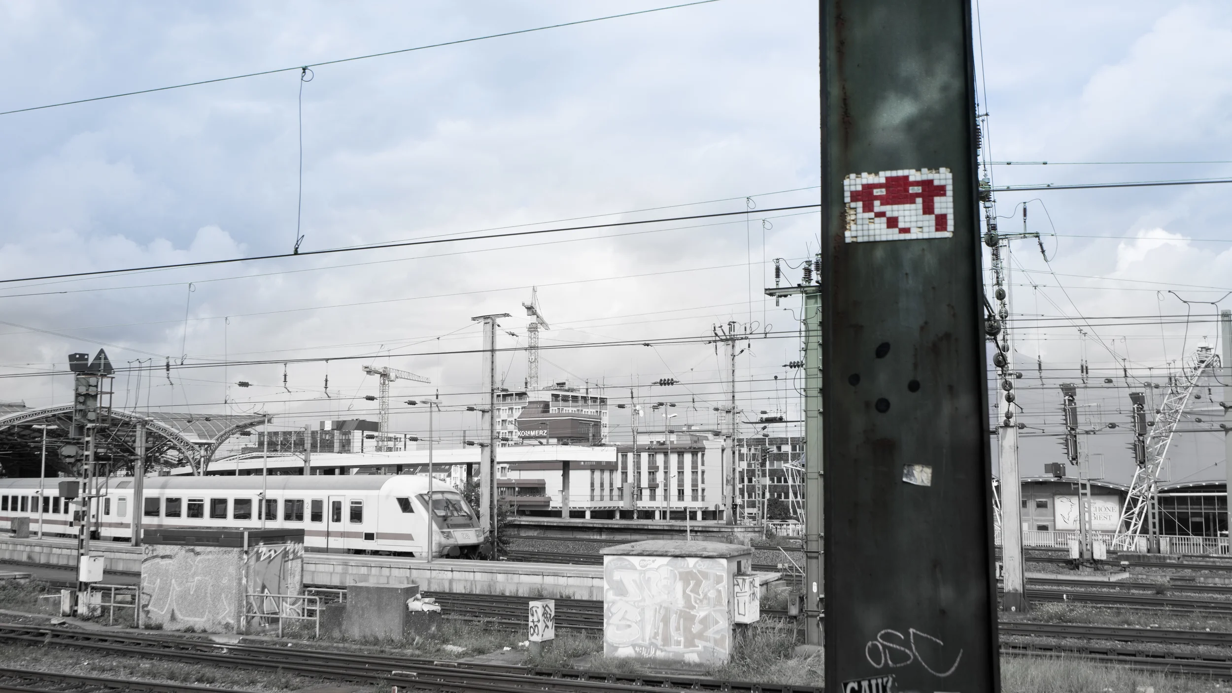 INVADER STREET ART // MEETYOUTHERE IMAGES
