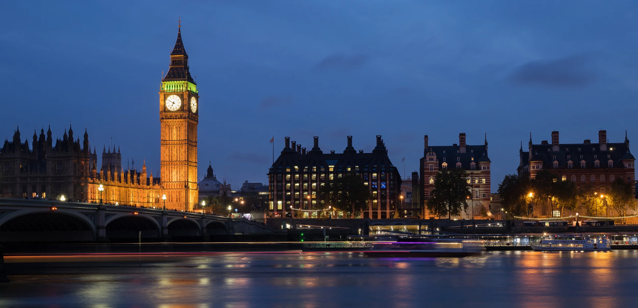 BIG BEN BY FRANKIEBOYPHOTOGRAPHY.COM // MEETYOUTHERE TRAVEL BLOG