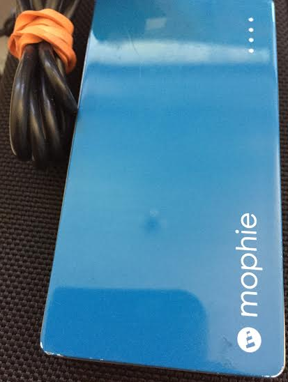 THE MOPHIE BATTERY PACK