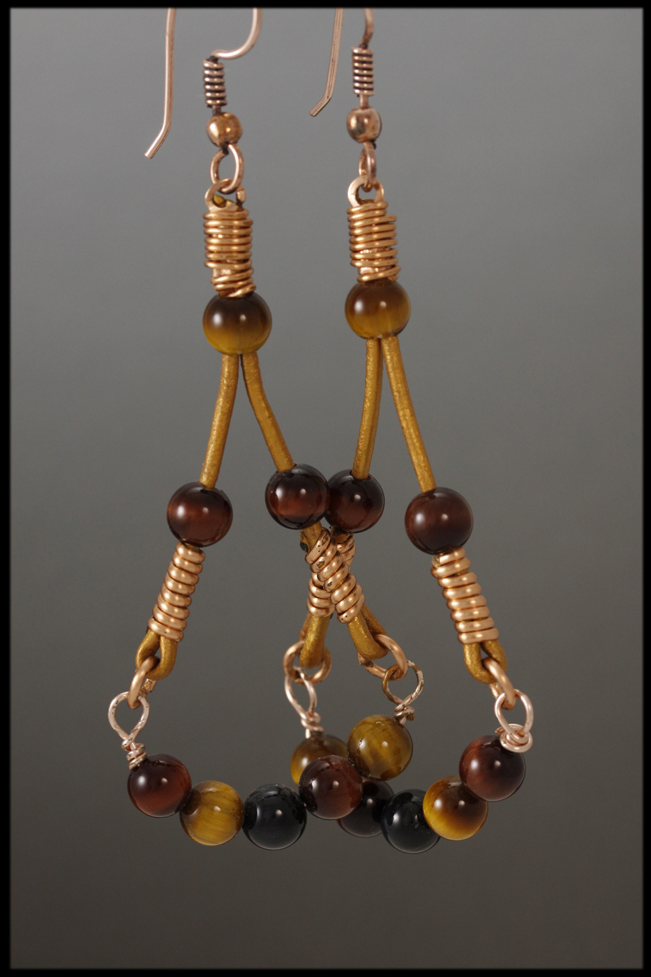 8 Tiger Eye Beads
