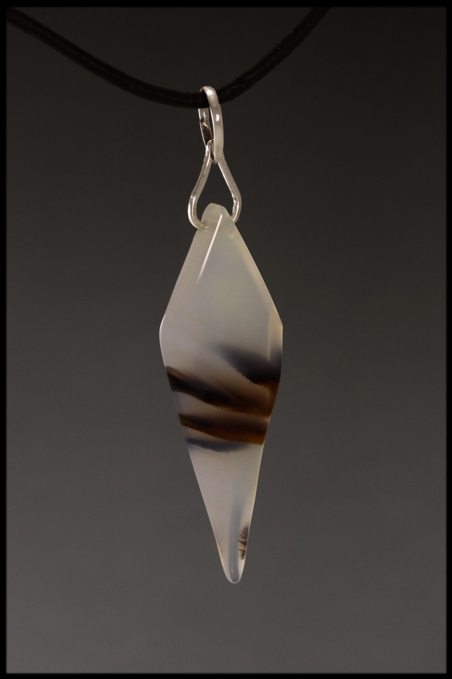 Agate on Leather necklace