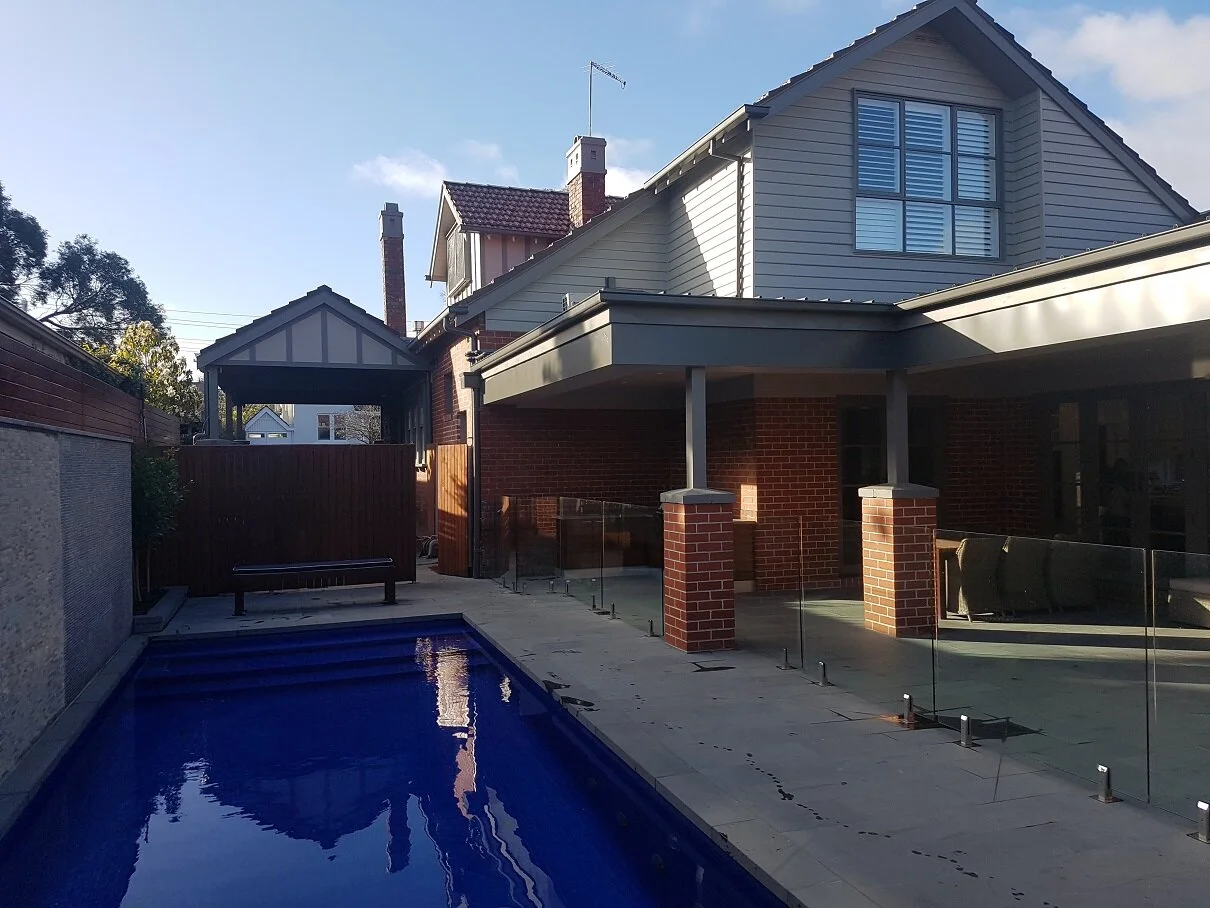 Balwyn Pool builder.jpg