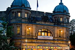 OperaHouseexterioratdusk.jpg