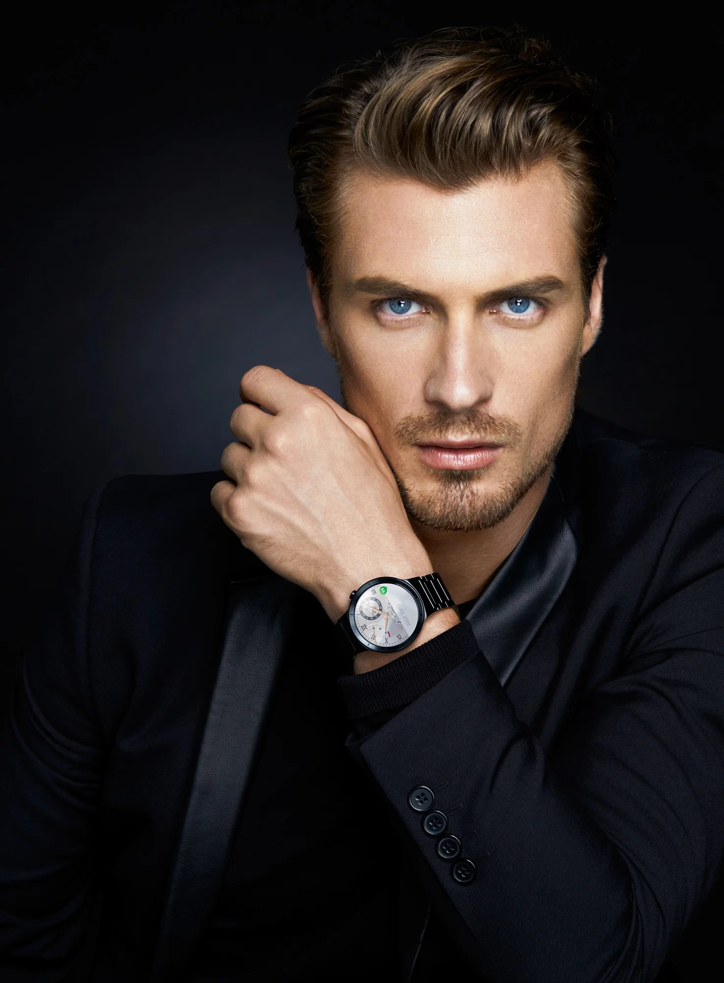 6718_HN_Smartwatch_sh05crop.jpg